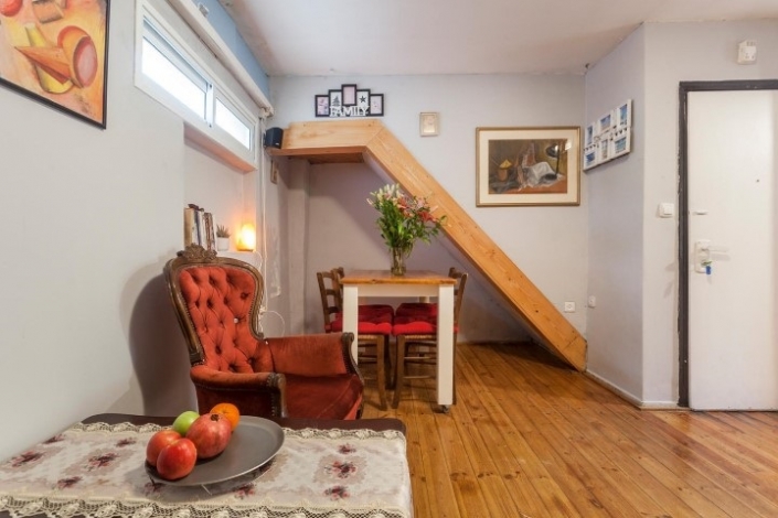 image-in-gallery