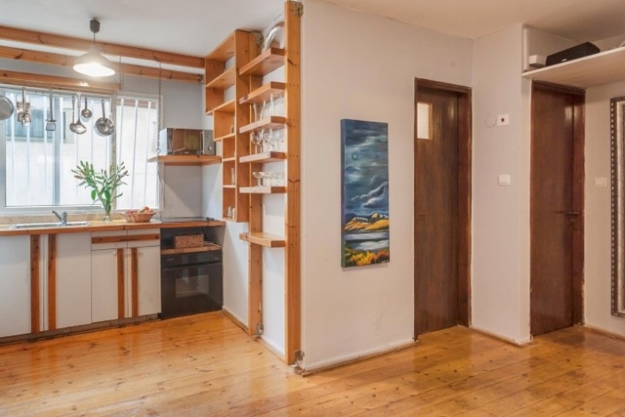 image-in-gallery