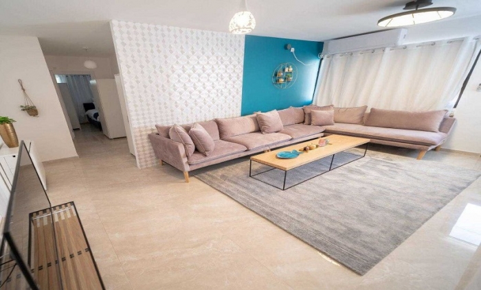 image-in-gallery