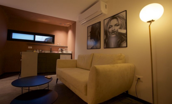 image-in-gallery