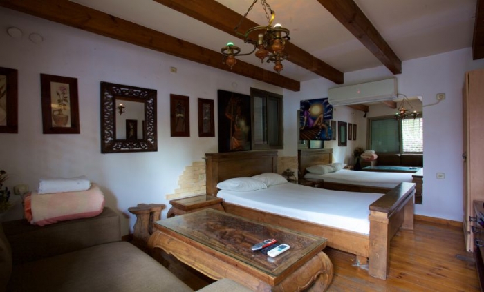image-in-gallery