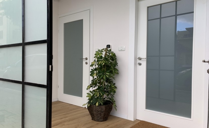 image-in-gallery