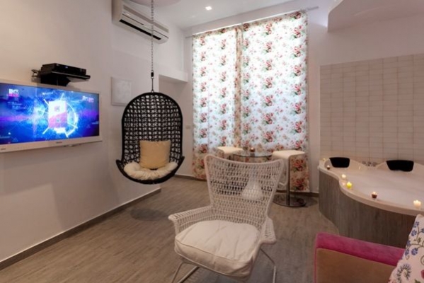 image-in-gallery