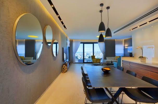 image-in-gallery